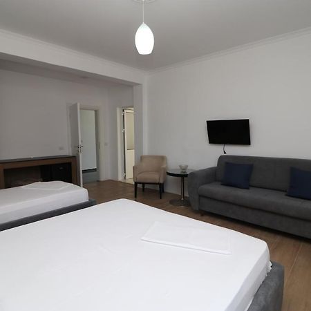 Vlorë Hotel Kristal מראה חיצוני תמונה